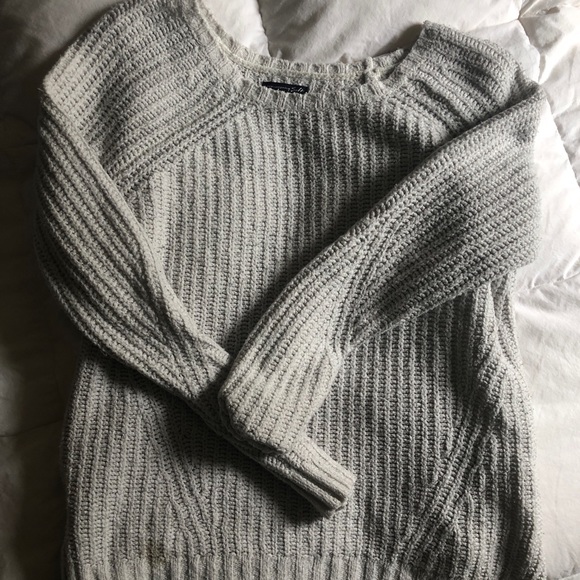 American Eagle Knit Sweater - Picture 2 of 2